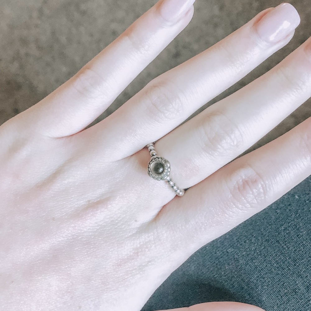 PANDORA Ring - Birthstone Collection - Picture 2 of 3